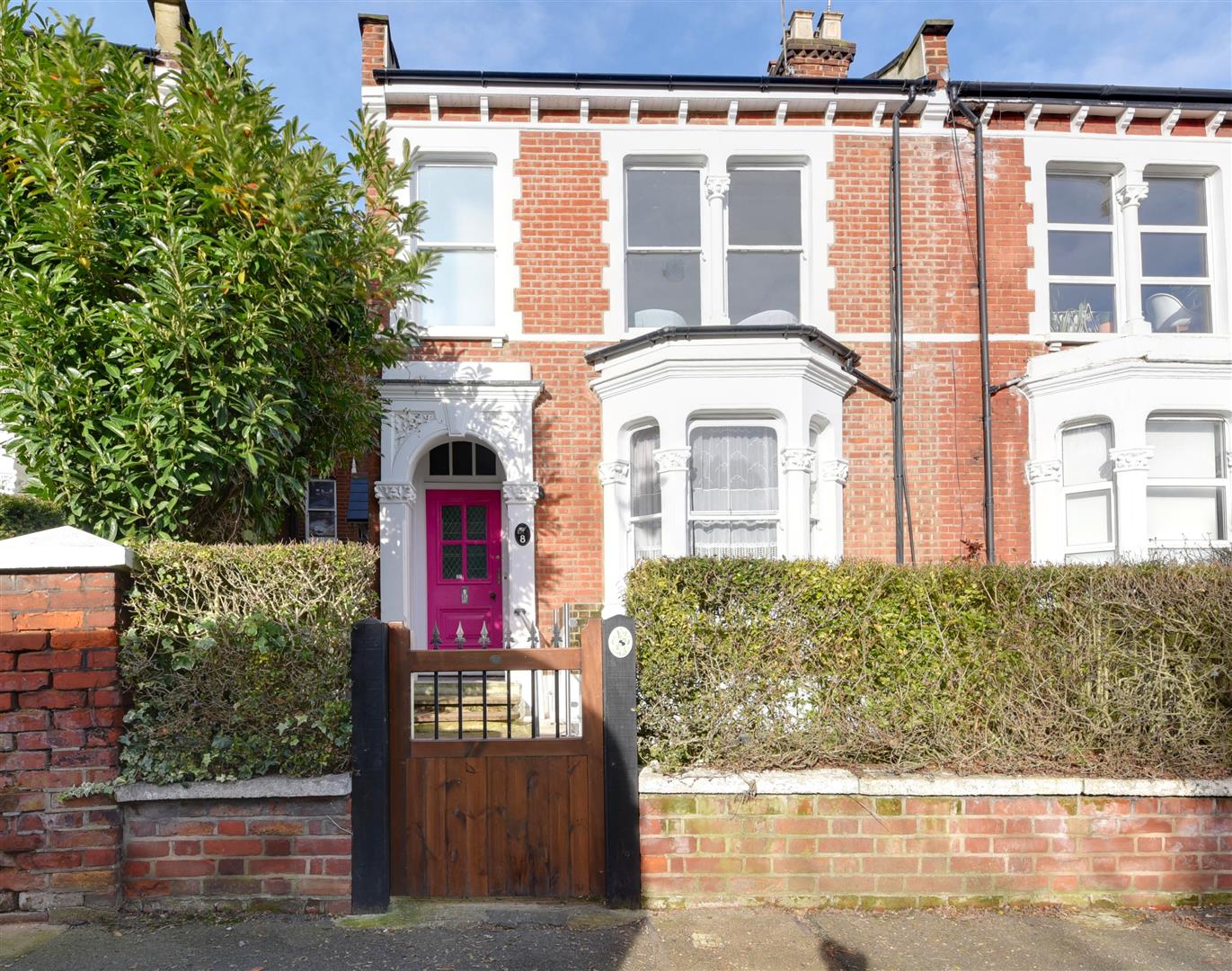 Cromwell Avenue, Highgate, London